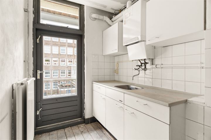 View photo 16 of Valckenierstraat 13-2