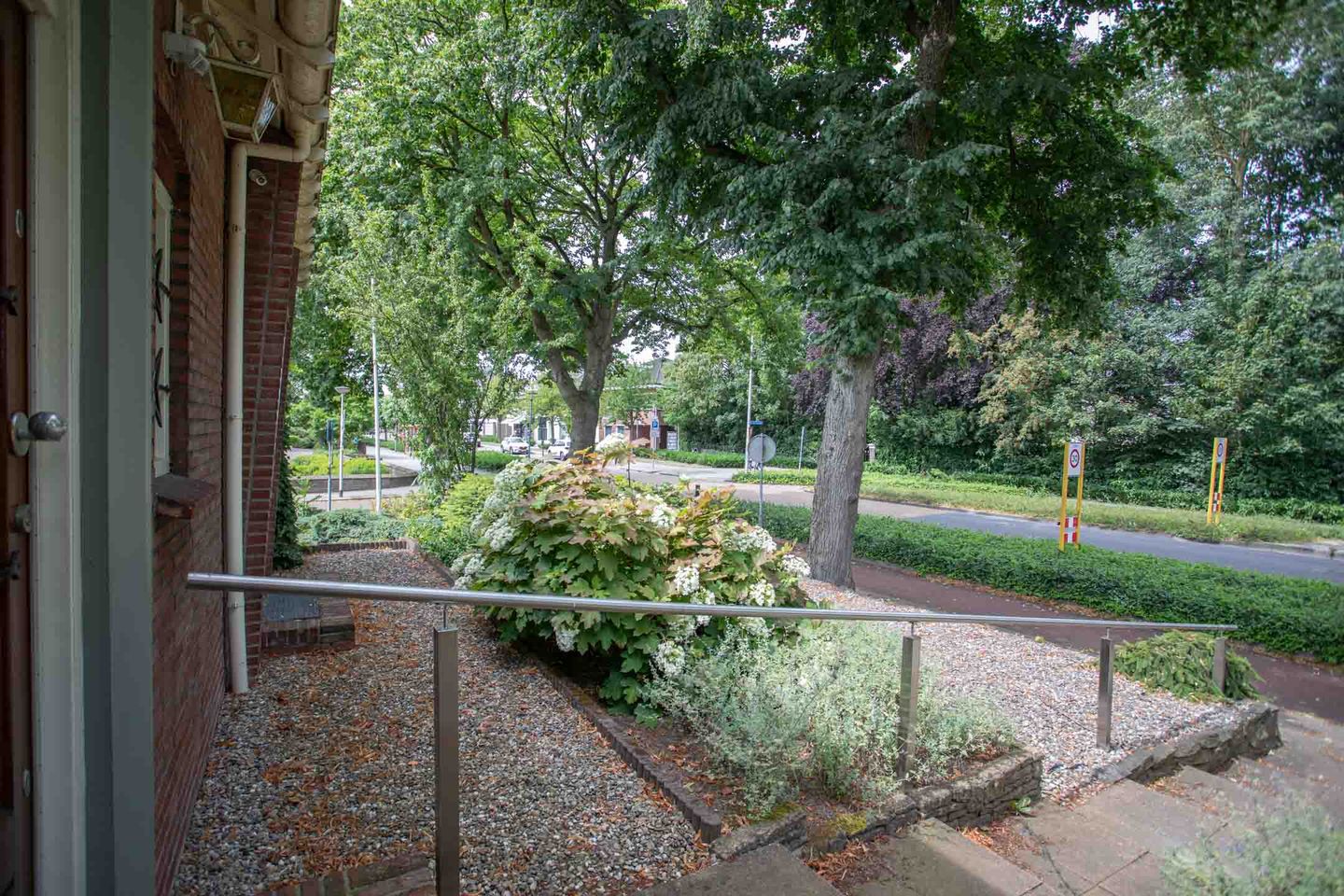 Foto 10 van Burgemeester J.C. van den Bergplein 2-A