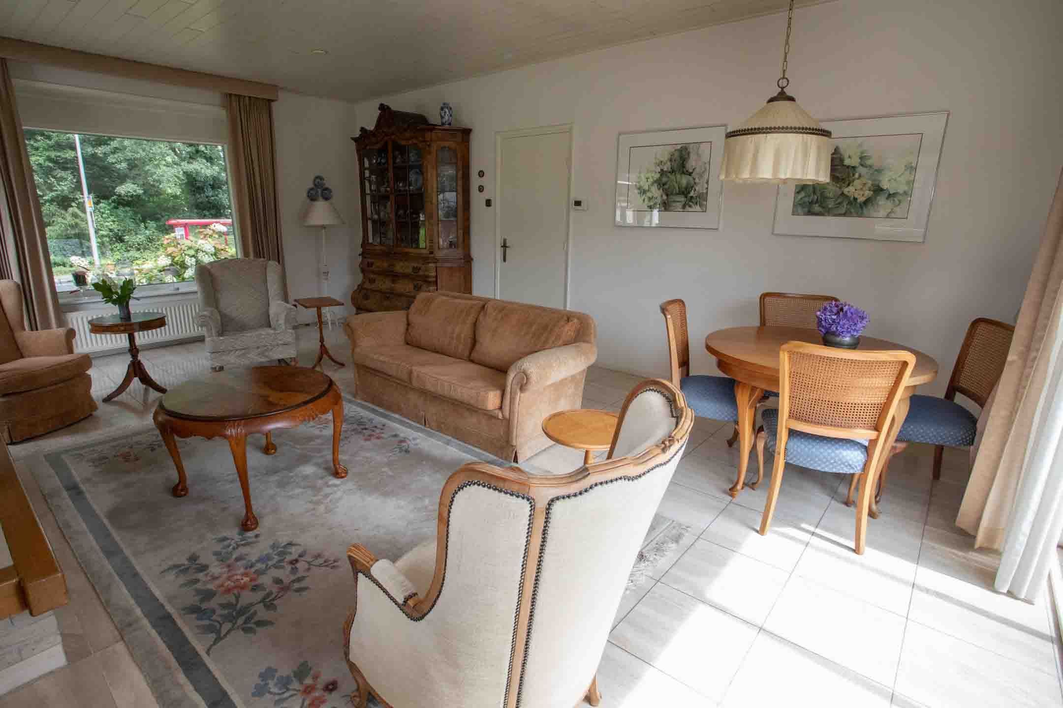 Foto 24 van Burgemeester J.C. van den Bergplein 2-A