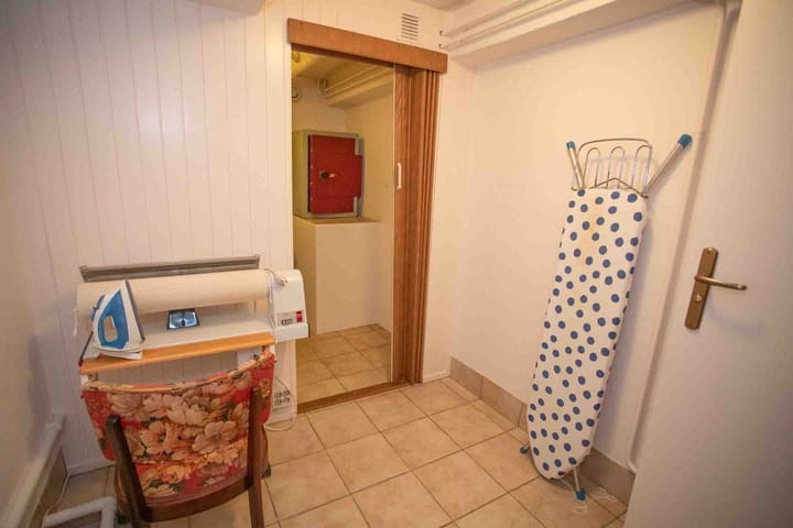 Photo 37 of Burgemeester J.C. van den Bergplein 2-A