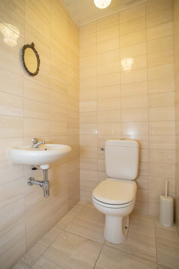 Photo 51 of Burgemeester J.C. van den Bergplein 2-A