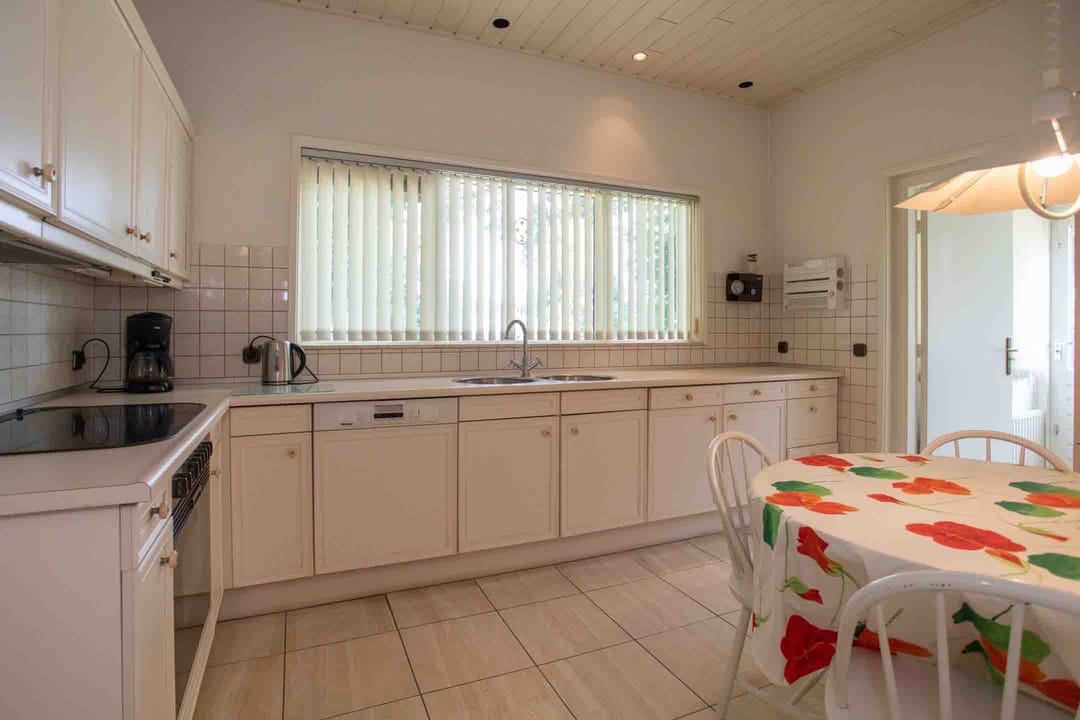 Foto 53 van Burgemeester J.C. van den Bergplein 2-A