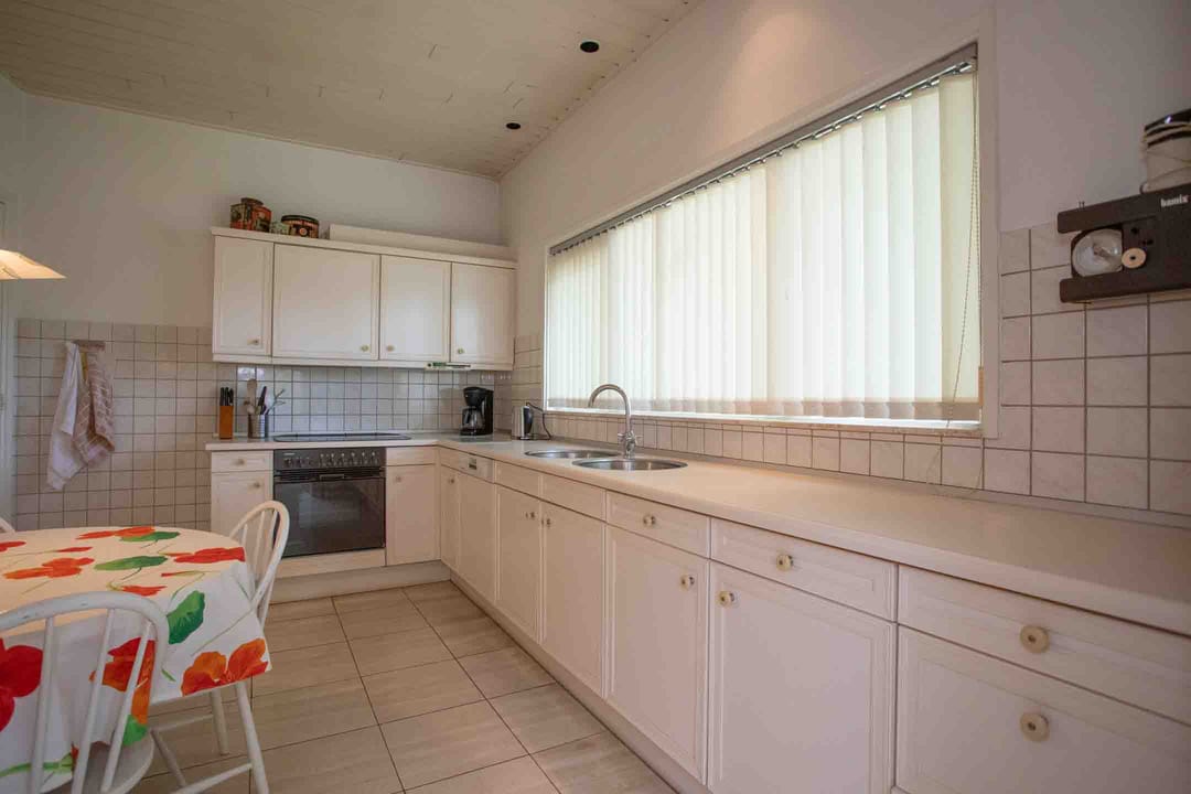 Foto 56 van Burgemeester J.C. van den Bergplein 2-A