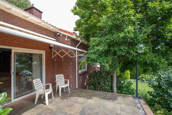 Photo 60 of Burgemeester J.C. van den Bergplein 2-A