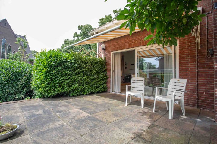 Photo 12 of Burgemeester J.C. van den Bergplein 2-A