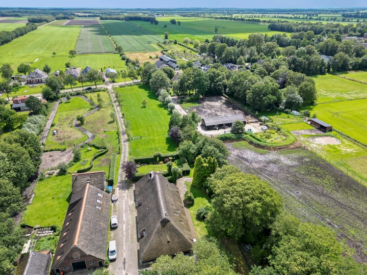 Photo 2 of Midden 131