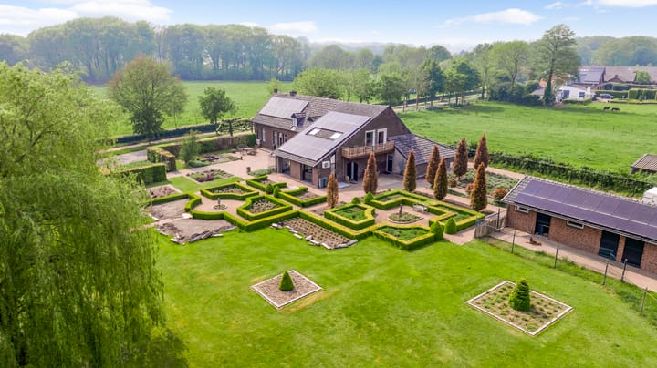 Foto 2 van Paarloweg 19