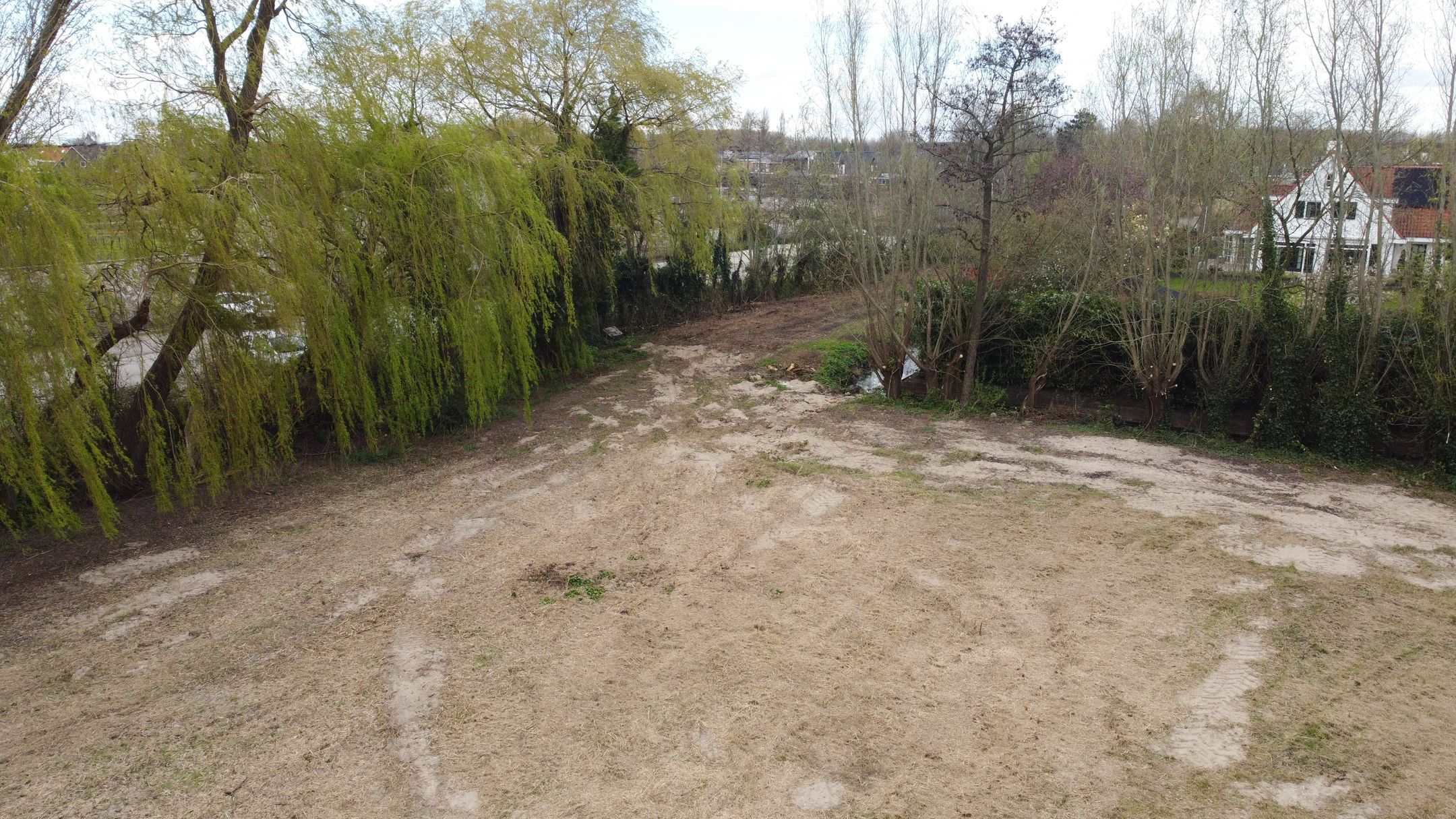 Photo 12 of Waalweg 5