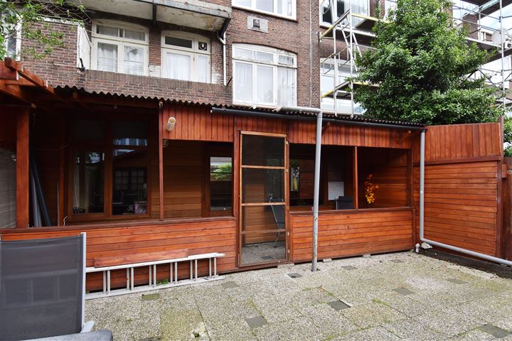 Bekijk foto 14 van Bennekomstraat 111