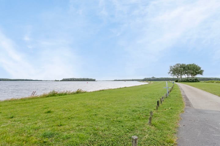 Photo 2 of Lamsoor 51