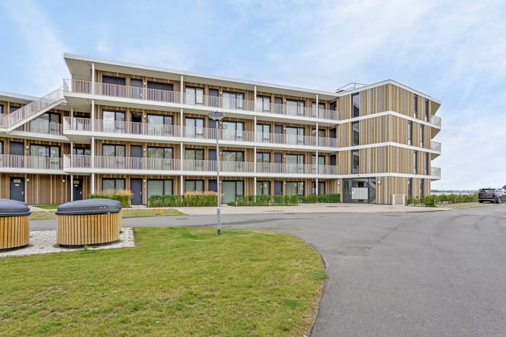 Photo 15 of Lamsoor 51