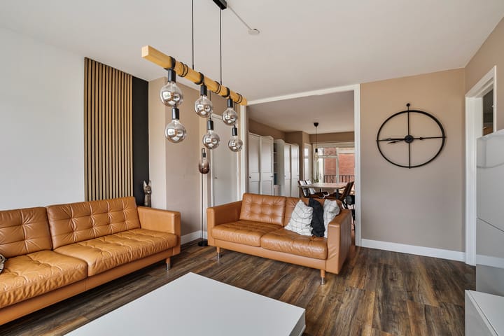 Foto 9 van Van Riebeeckweg 94