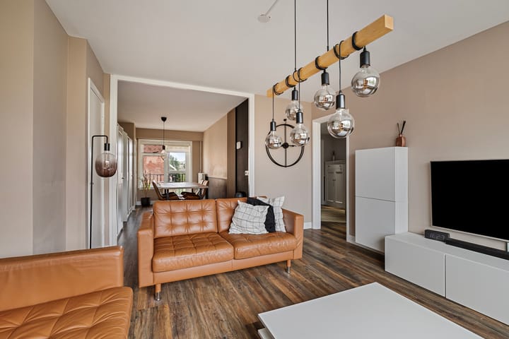 Foto 10 van Van Riebeeckweg 94