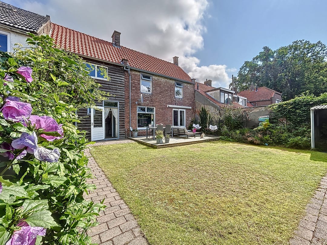 Foto 1 van Landbouwstraat 6