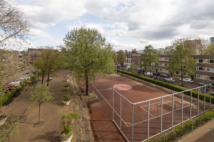 View photo 12 of Bleiswijkstraat 36