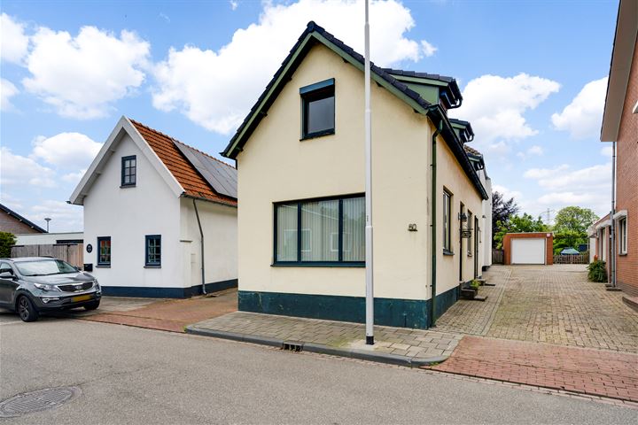 Bekijk foto 33 van Veersestraat 60