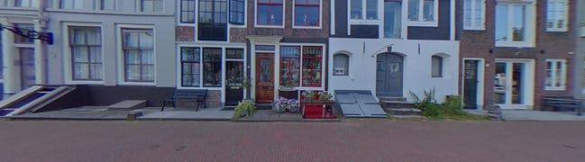 Voorzijde en aanzicht