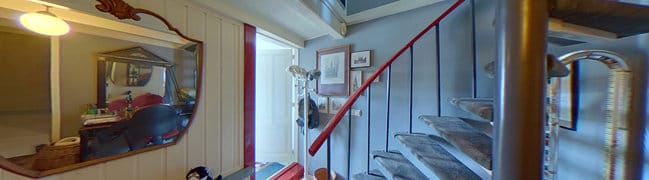 Portaal in souterrain