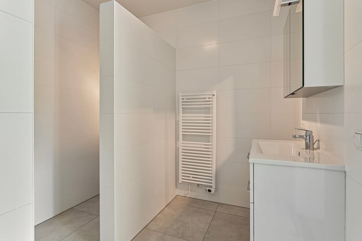 Photo 13 of Lamsoor 37