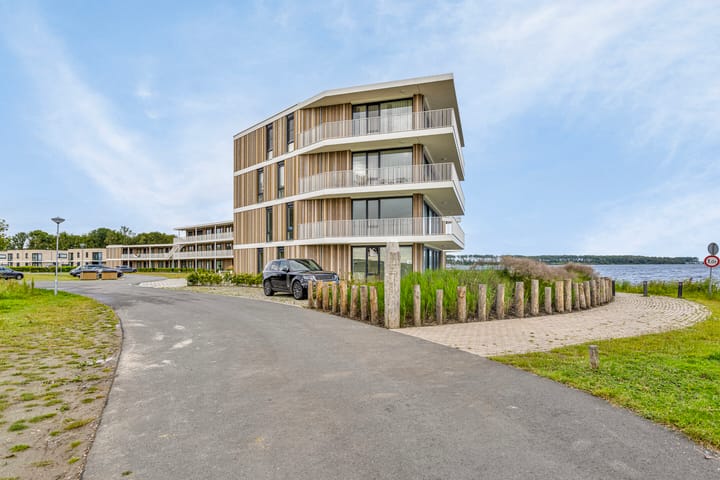 Photo 3 of Lamsoor 47