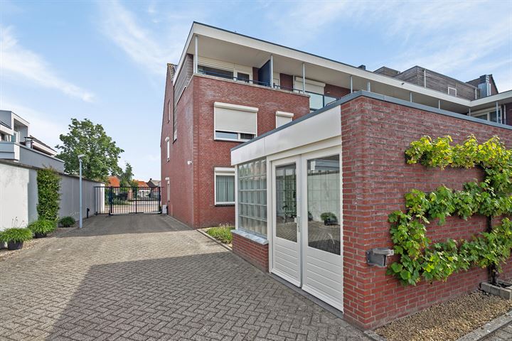 View photo 39 of Kranestraat 1-K