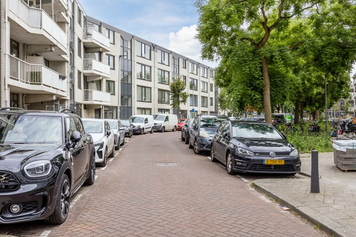 Bekijk foto 37 van Schinkelstraat 58