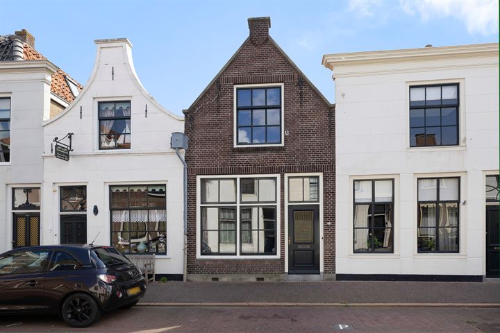 Bekijk foto 2 van Voorstraat 160