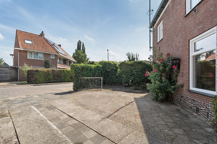 Bekijk foto 36 van Ambonstraat 56