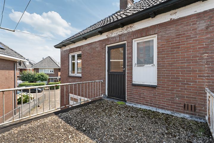 Bekijk foto 40 van Ambonstraat 56