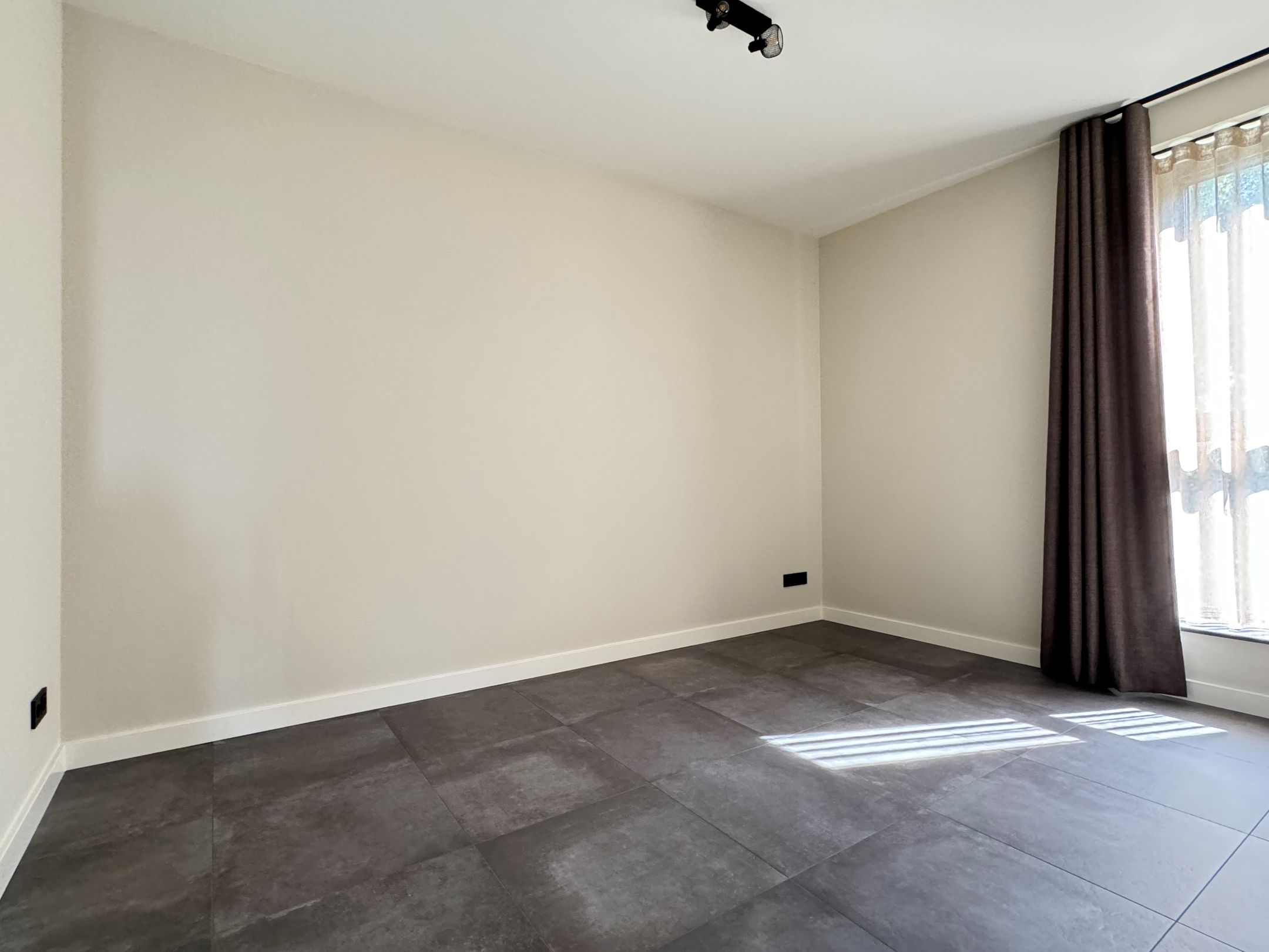 Foto 27 van Burg. Gremstraat 11