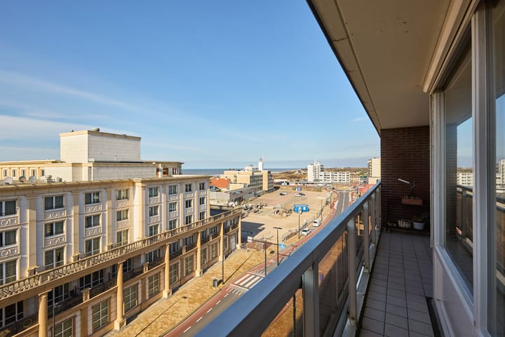 Photo 2 of Parallel Boulevard 274