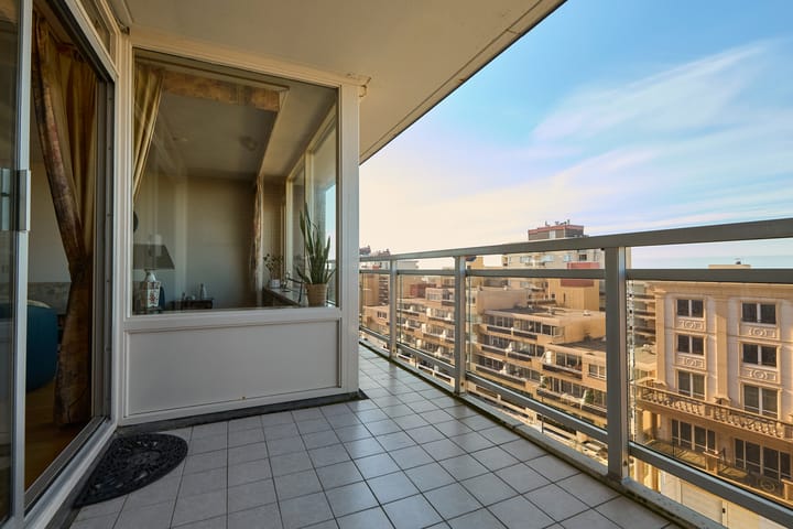 Photo 3 of Parallel Boulevard 274