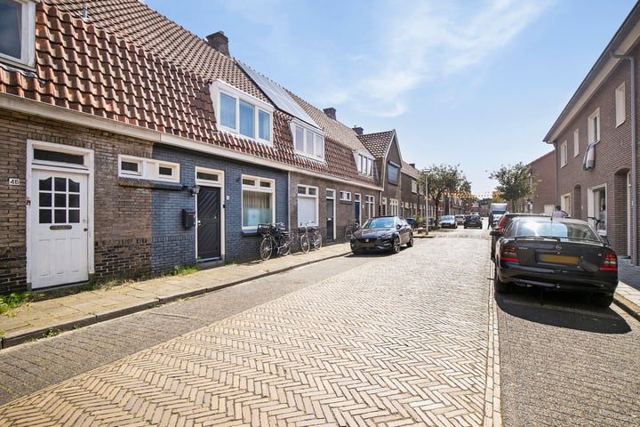 Bekijk foto 27 van Borneostraat 48