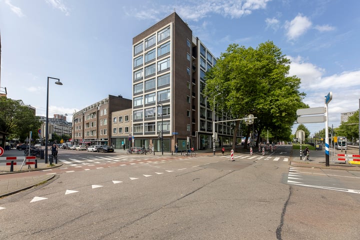 Bekijk foto 1 van Goudsesingel 390