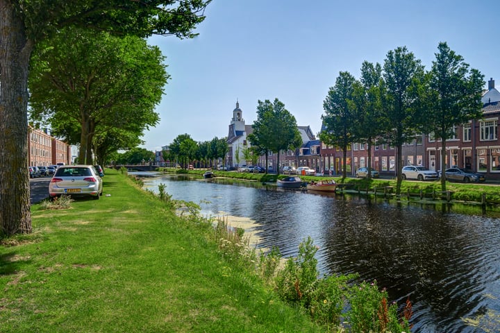 Bekijk foto 2 van Kanaalweg 81