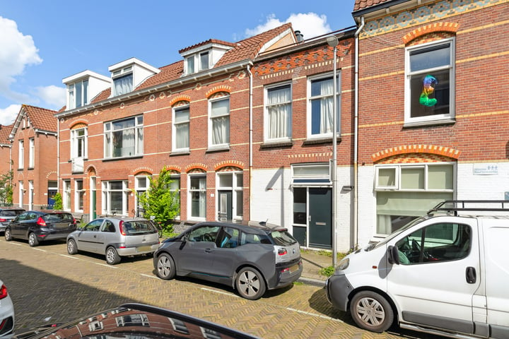 Bekijk foto 1 van M.P. Lindostraat 1-A