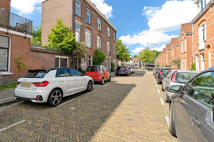 View photo 22 of M.P. Lindostraat 1-A