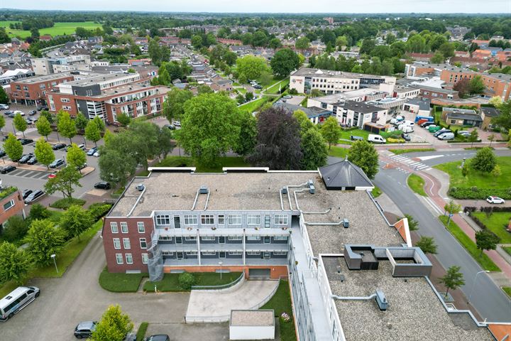 Bekijk foto 13 van Oosterheerdtstraat 56