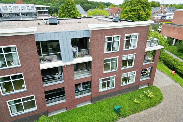 Bekijk foto 15 van Oosterheerdtstraat 56