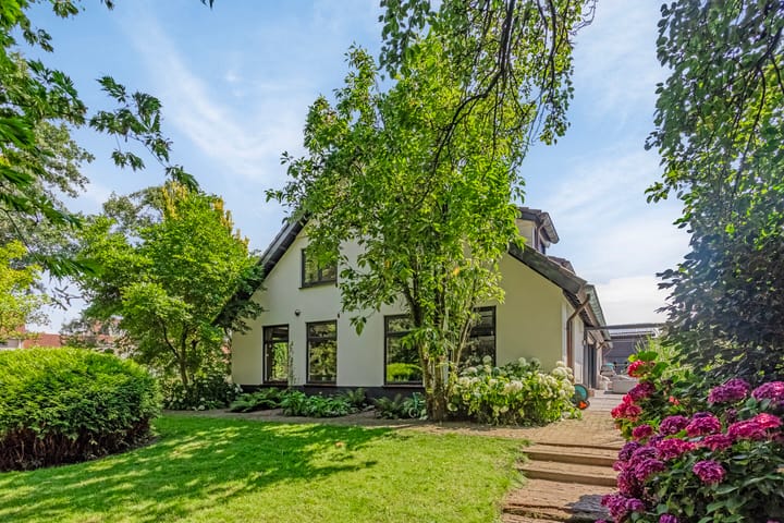 Foto 1 van Bluesdreef 12