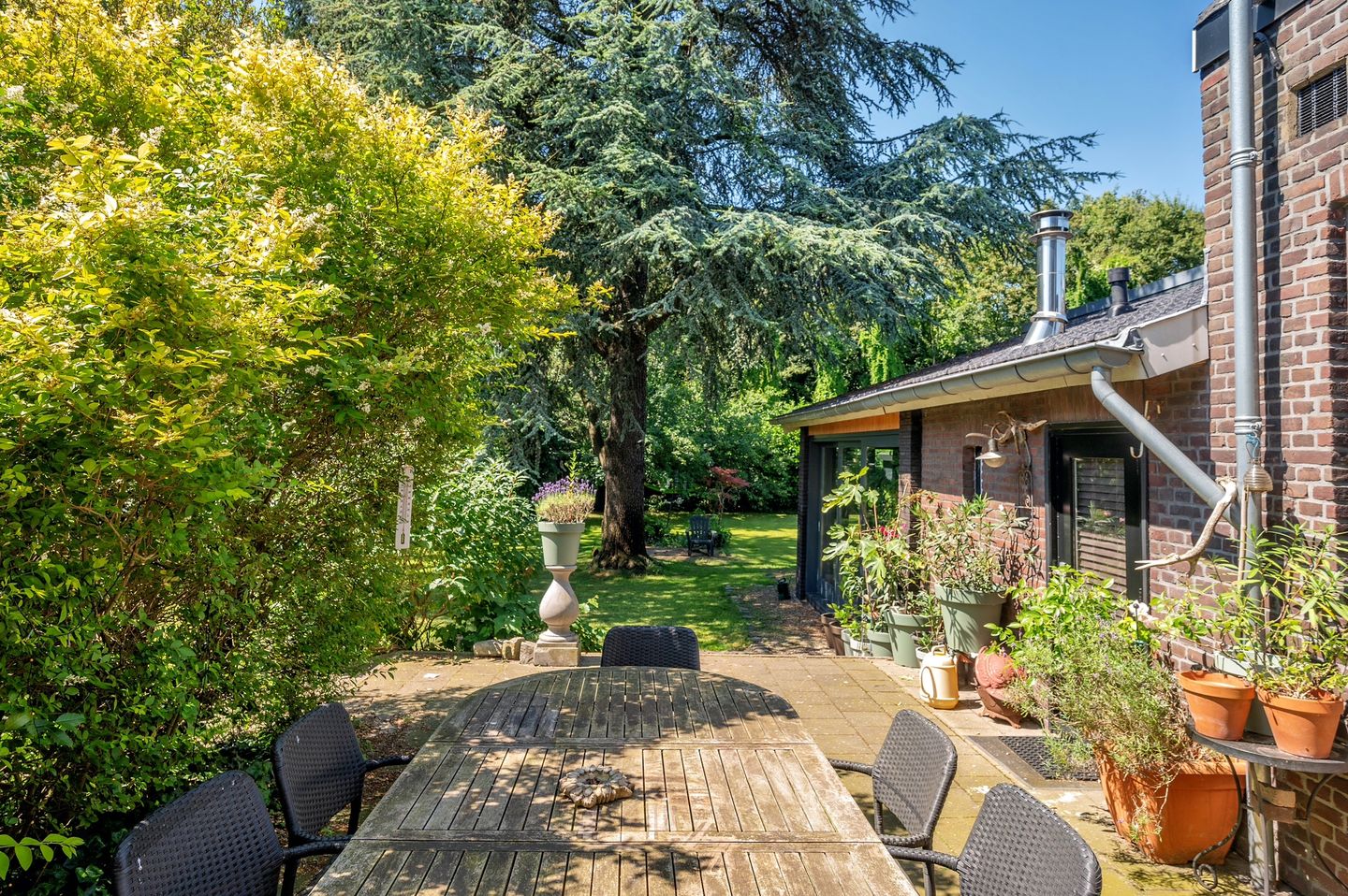 Foto 70 van Broekhin Zuid 61-A