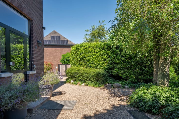 Foto 80 van Broekhin Zuid 61-A