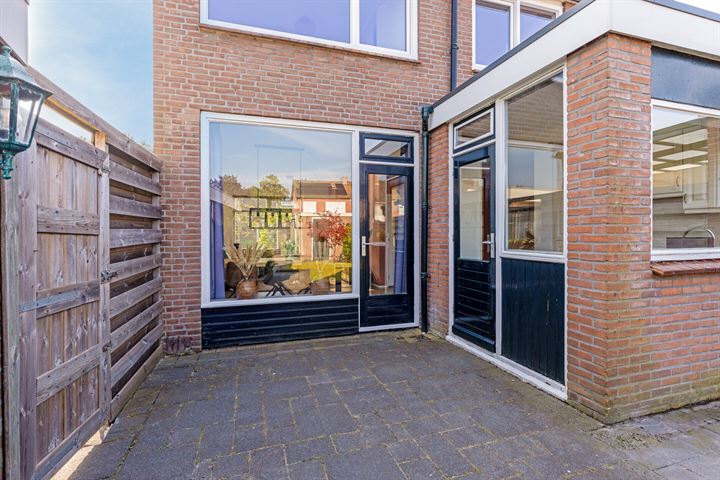 Bekijk foto 21 van Dr. Bekenkampstraat 14