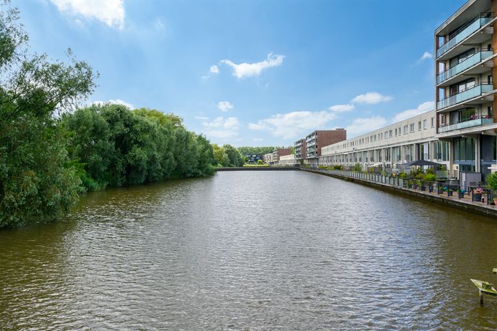 Bekijk foto 33 van Meindert Hobbemastraat 74