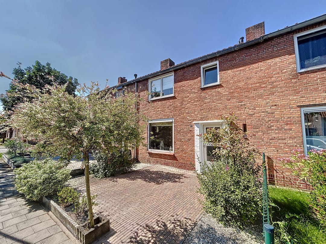 Foto 1 van van der Slikkestraat 10