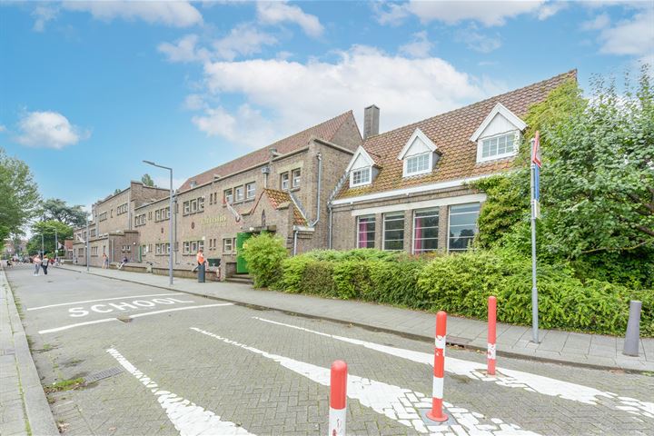 View photo 50 of Stadhouderslaan 16