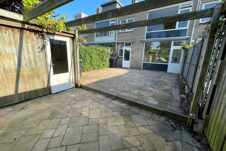 View photo 24 of Roerdompstraat 48