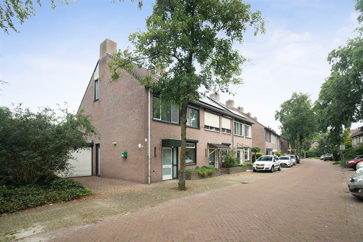 Bekijk foto 7 van Leibeemd 84