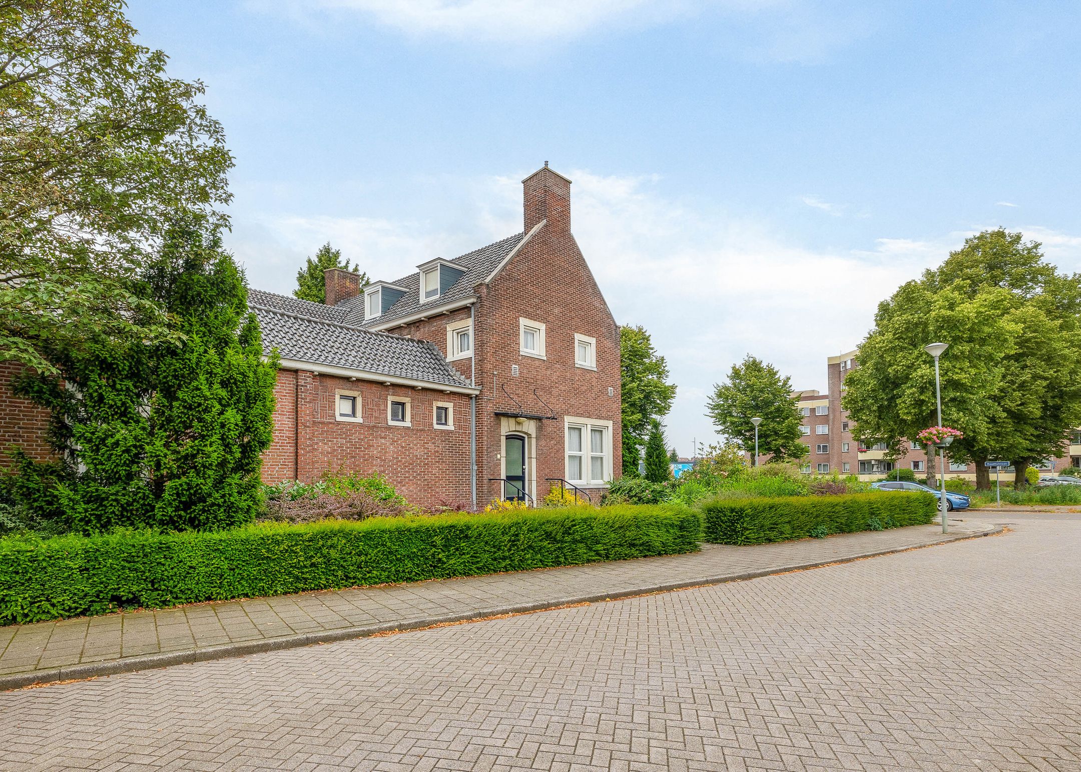 Foto 3 van Raadhuislaan 1