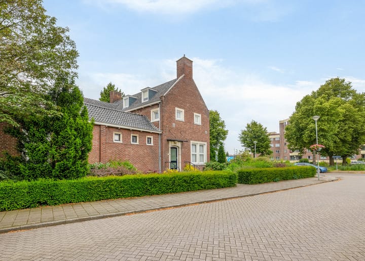 Foto 3 van Raadhuislaan 1
